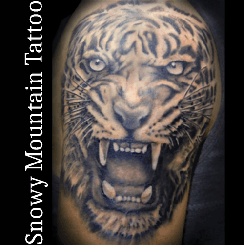 Fine line tattoo